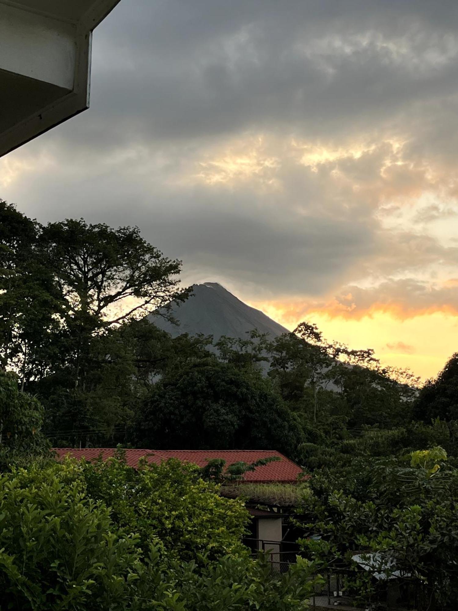 Arenal Sloth Hostel La Fortuna Exterior foto